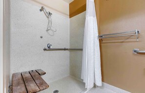 Studio, 1 Queen Bed, Accessible, Non Smoking | Bathroom | Combined shower/tub, free toiletries, towels - Extended Stay America Select Suites - Atlanta - Clairmont (Atlanta)