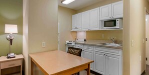 Studio, 1 Queen Bed, Non Smoking | Pillowtop beds, desk, iron/ironing board, rollaway beds