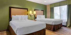 Deluxe Studio, Multiple Beds, Non Smoking | Pillowtop beds, desk, iron/ironing board, rollaway beds