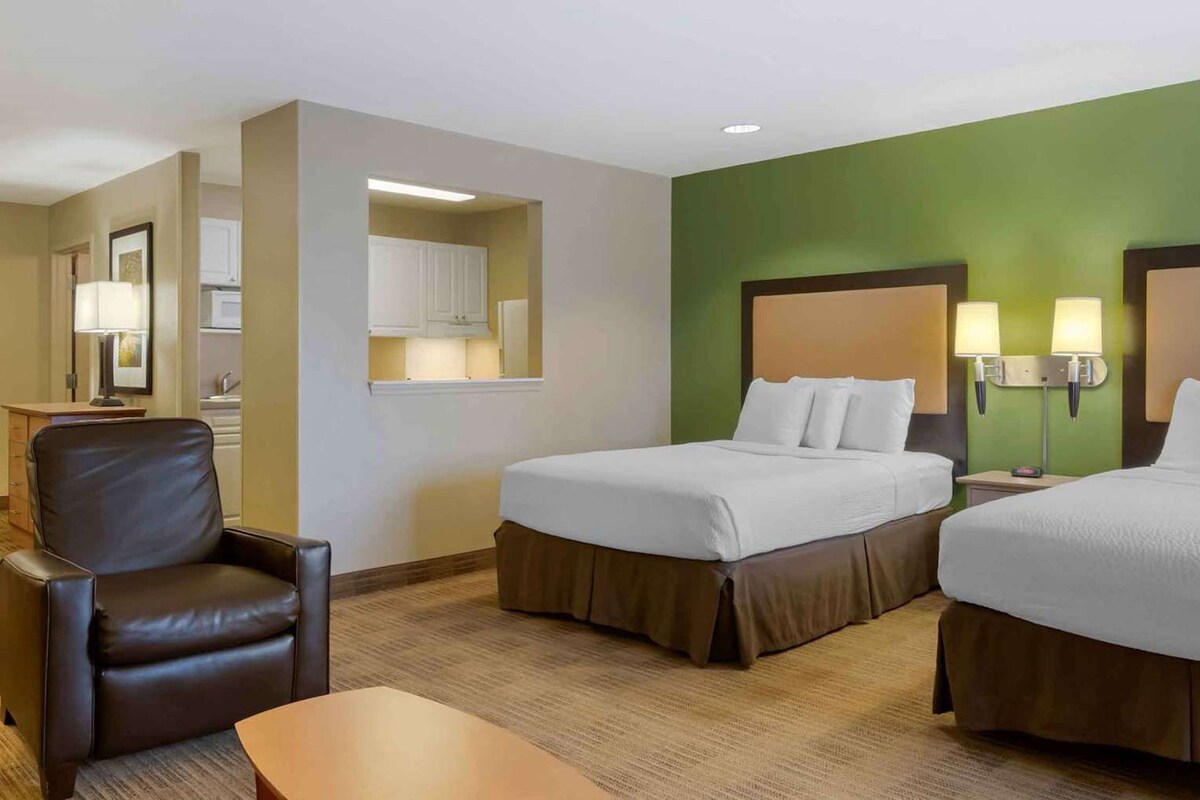 Pillowtop beds, desk, laptop workspace, iron/ironing board