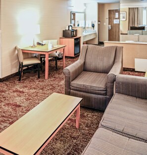 Executive Suite, 1 King Bed with Sofa bed, Jetted Tub, Non Smoking