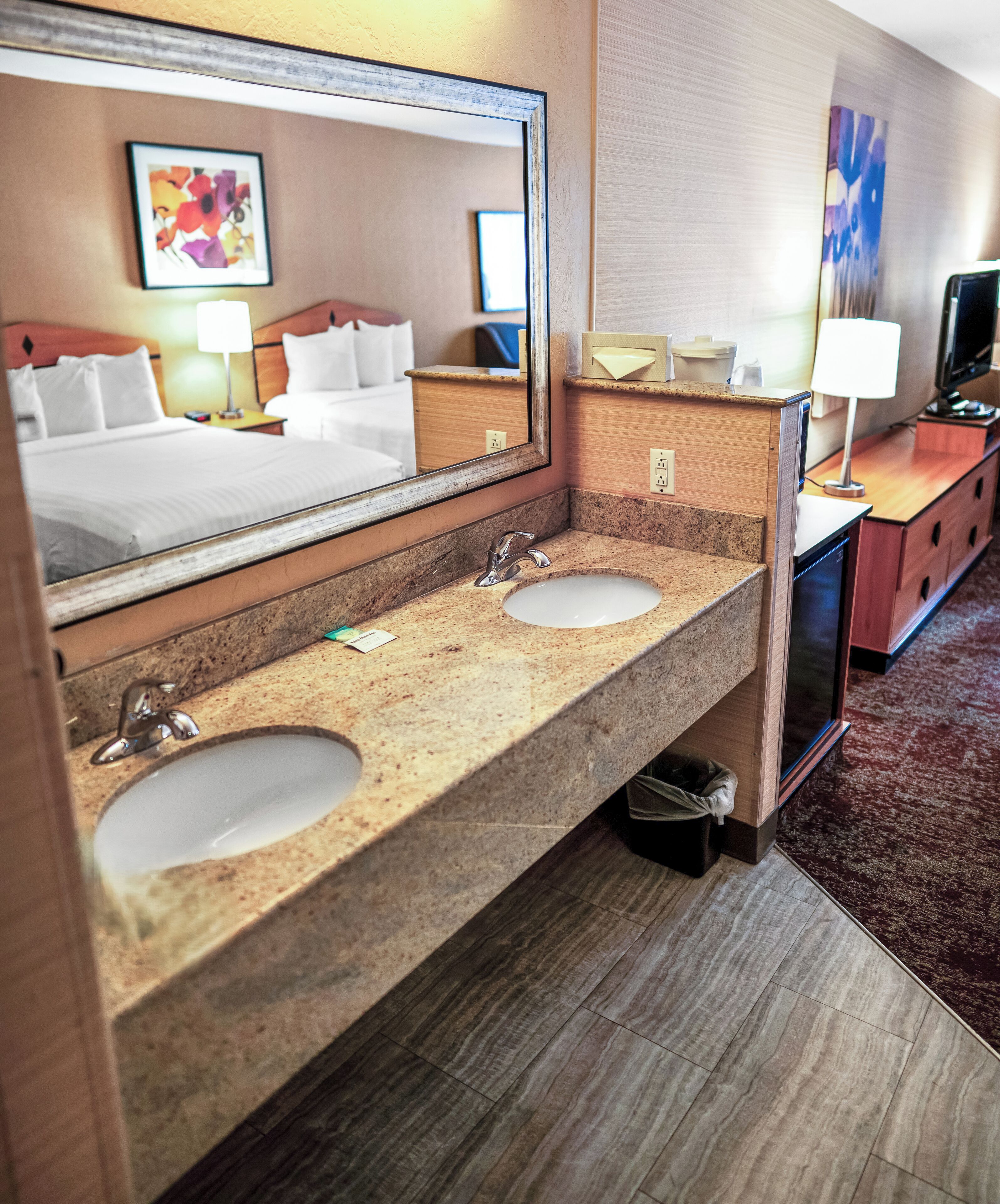 standard room, 2 queen beds, non smoking | premium bedding, pillow-top beds, in-room safe, desk