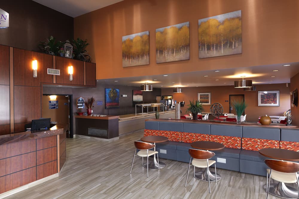 Crystal Inn Hotel & Suites Midvalley