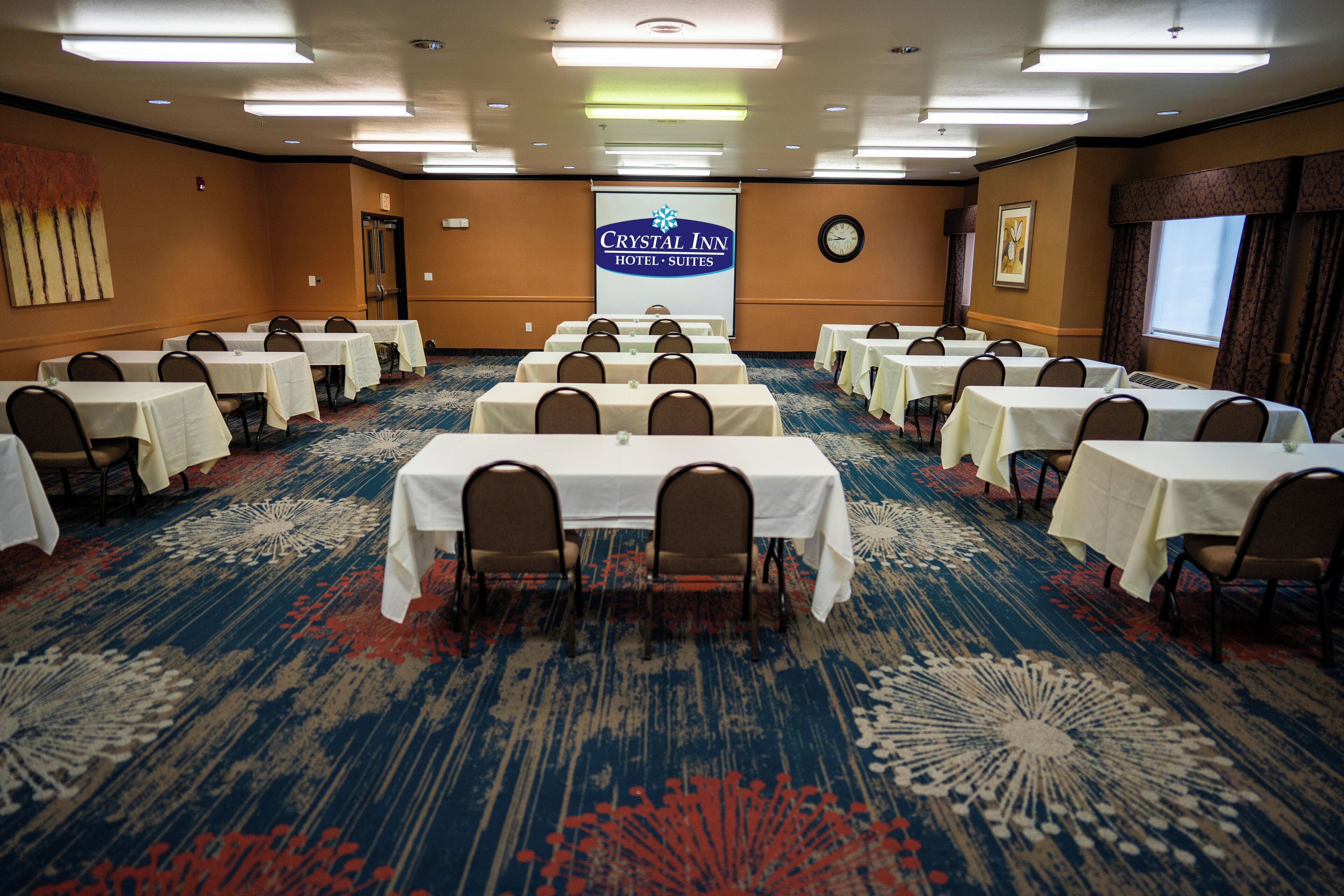 Photo - Crystal Inn Hotel & Suites - Midvalley