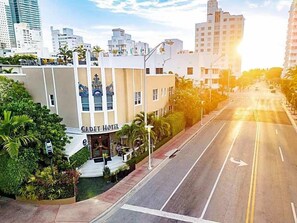 Exterior - Cadet Hotel (Miami Beach)