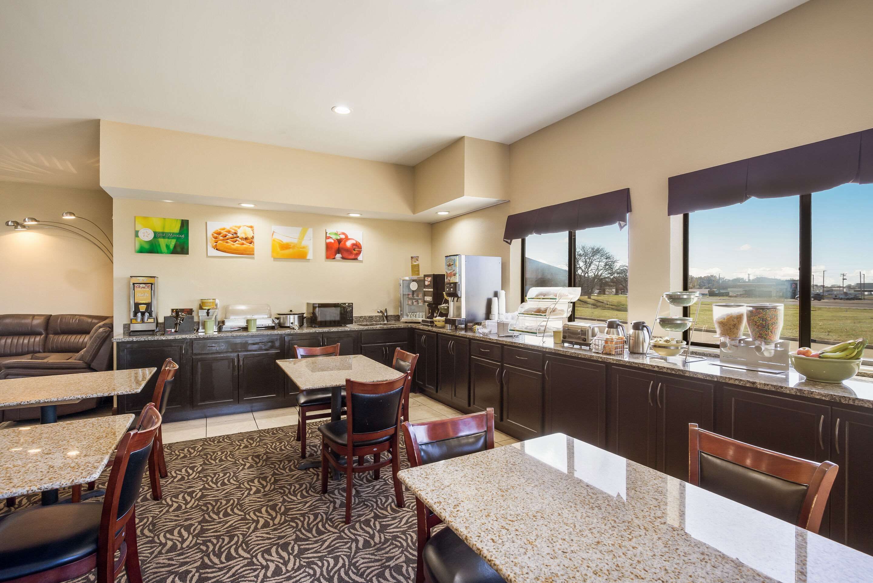 Free daily buffet breakfast