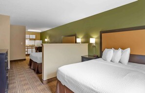 Studio, 2 Double Beds, Non Smoking | Desk, laptop workspace, iron/ironing board, free WiFi - Extended Stay America Suites Nashville Airport Music City (Nashville)