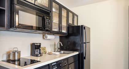 Sonesta Simply Suites Houston Brookhollow