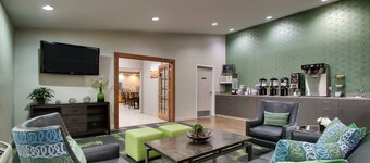 EverSpring Inn & Suites