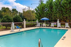 Seasonal outdoor pool, open 10 AM to 9:00 PM, sun loungers