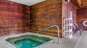 室内 SPA 浴缸