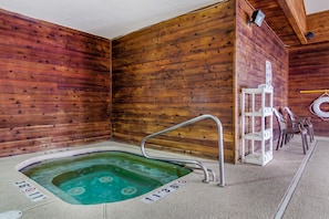 Indoor spa tub