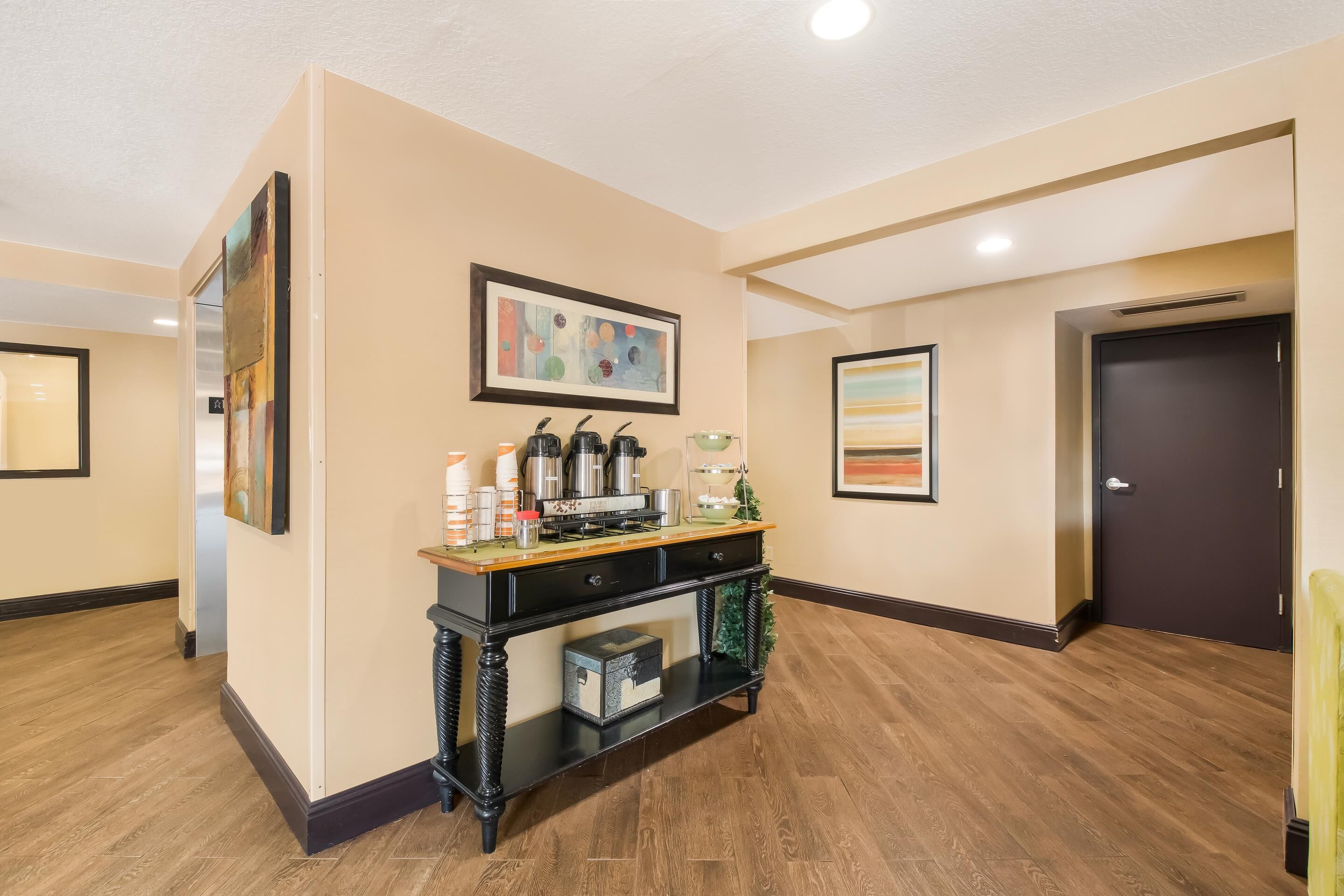 Breakfast area
