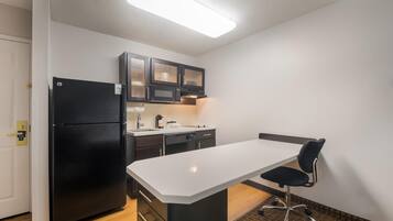 Premium bedding, down duvets, in-room safe, desk