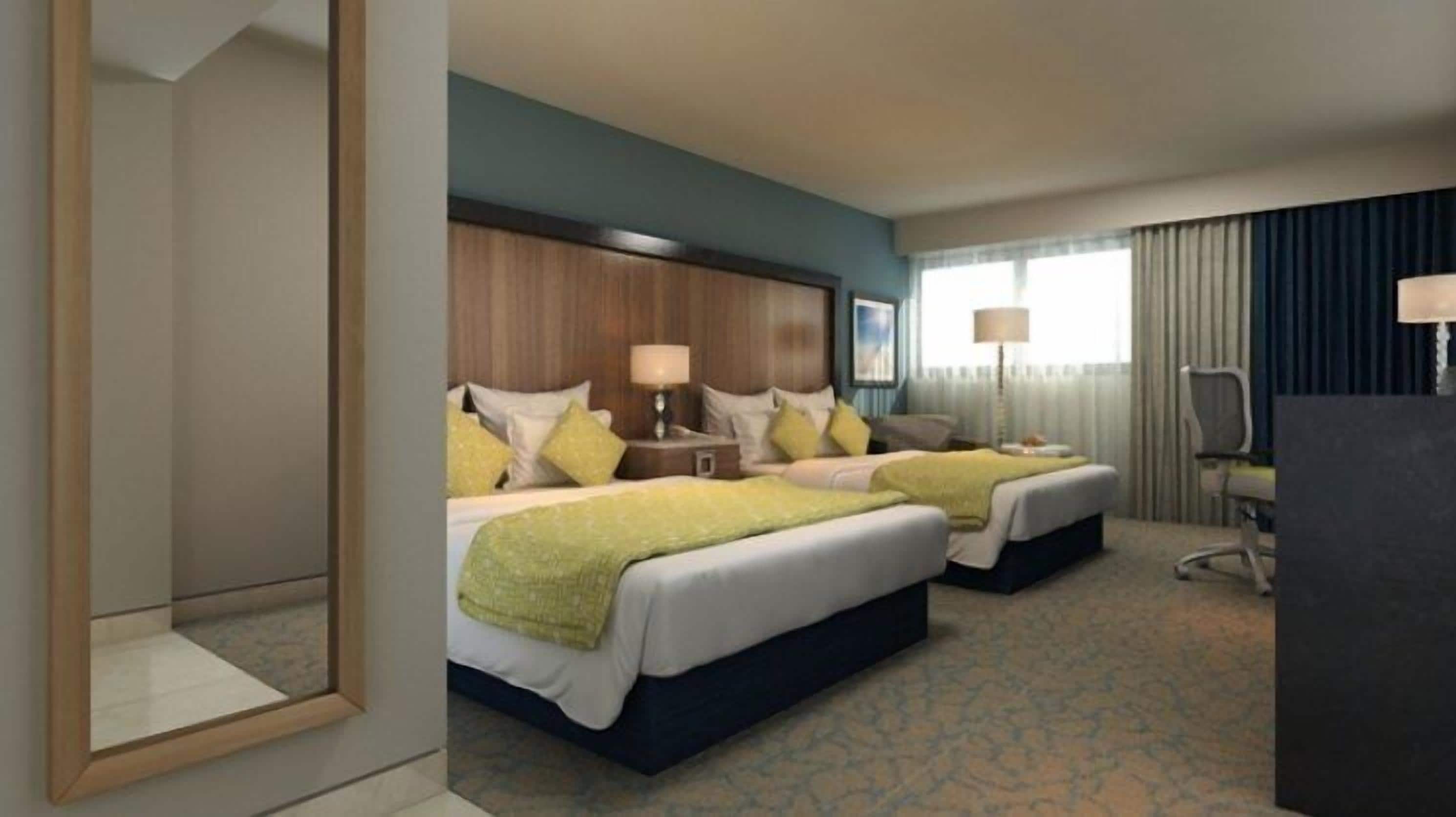 特厚豪華床墊、房內夾萬、書桌、遮光窗簾/窗簾