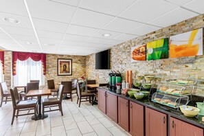 Free daily continental breakfast 