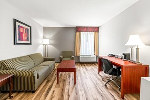 Blackout curtains, iron/ironing board, free WiFi, bed sheets - Quality Inn & Suites Richburg I-77 (Richburg)