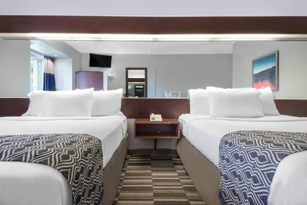 Standard Room, 2 Queen Beds, Non Smoking