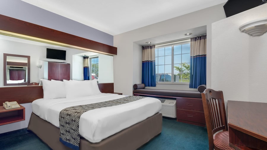 Microtel Inn & Suites by Wyndham London