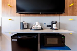 Studio Suite, 1 Queen Bed, Non Smoking | Desk, iron/ironing board, free cribs/infant beds, rollaway beds