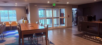 Microtel Inn & Suites by Wyndham Denver Airport