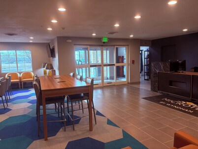 Microtel Inn & Suites by Wyndham Denver Airport