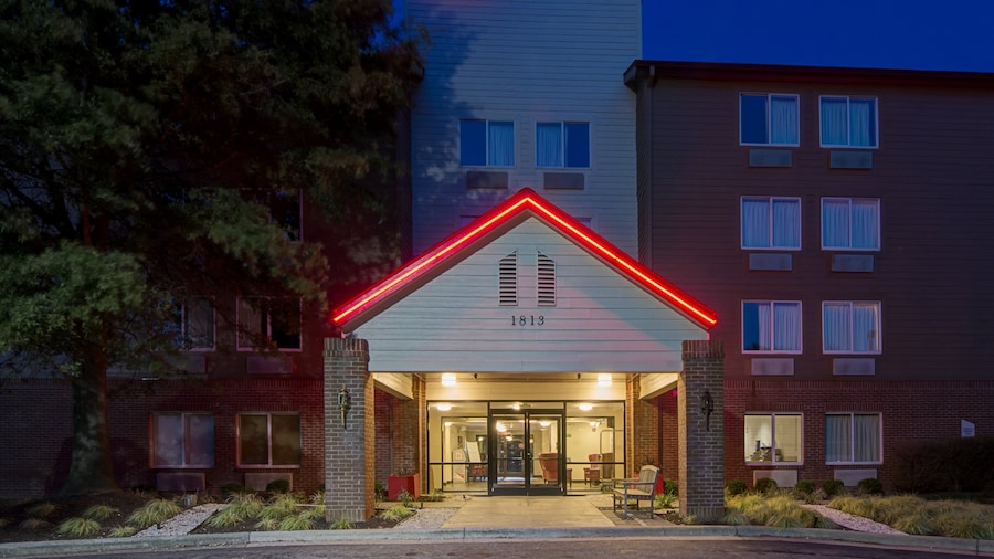 Red Roof Inn PLUS+ Raleigh Downtown – NCSU/Conv Center