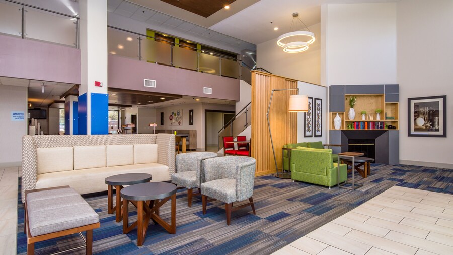 Holiday Inn Express Hotel & Suites Phoenix-Airport by IHG