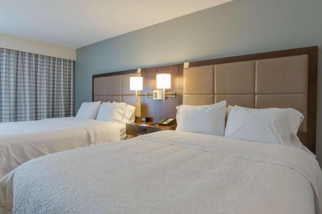 Minibar, in-room safe, laptop workspace, blackout drapes