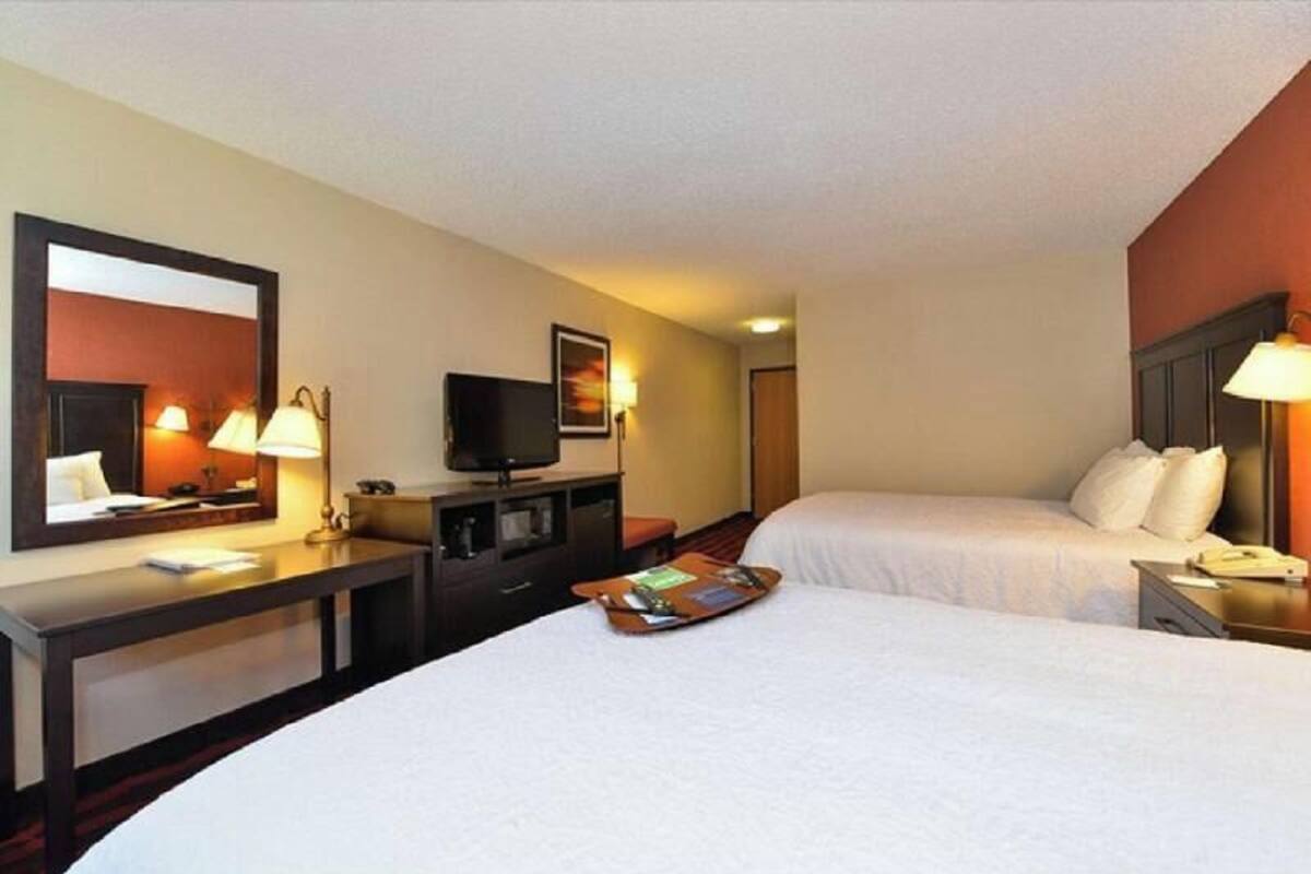 In-room safe, desk, iron/ironing board, free cots/infant beds