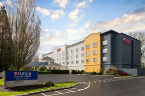 Exterior - Hilton Garden Inn Portland Airport (Portland)