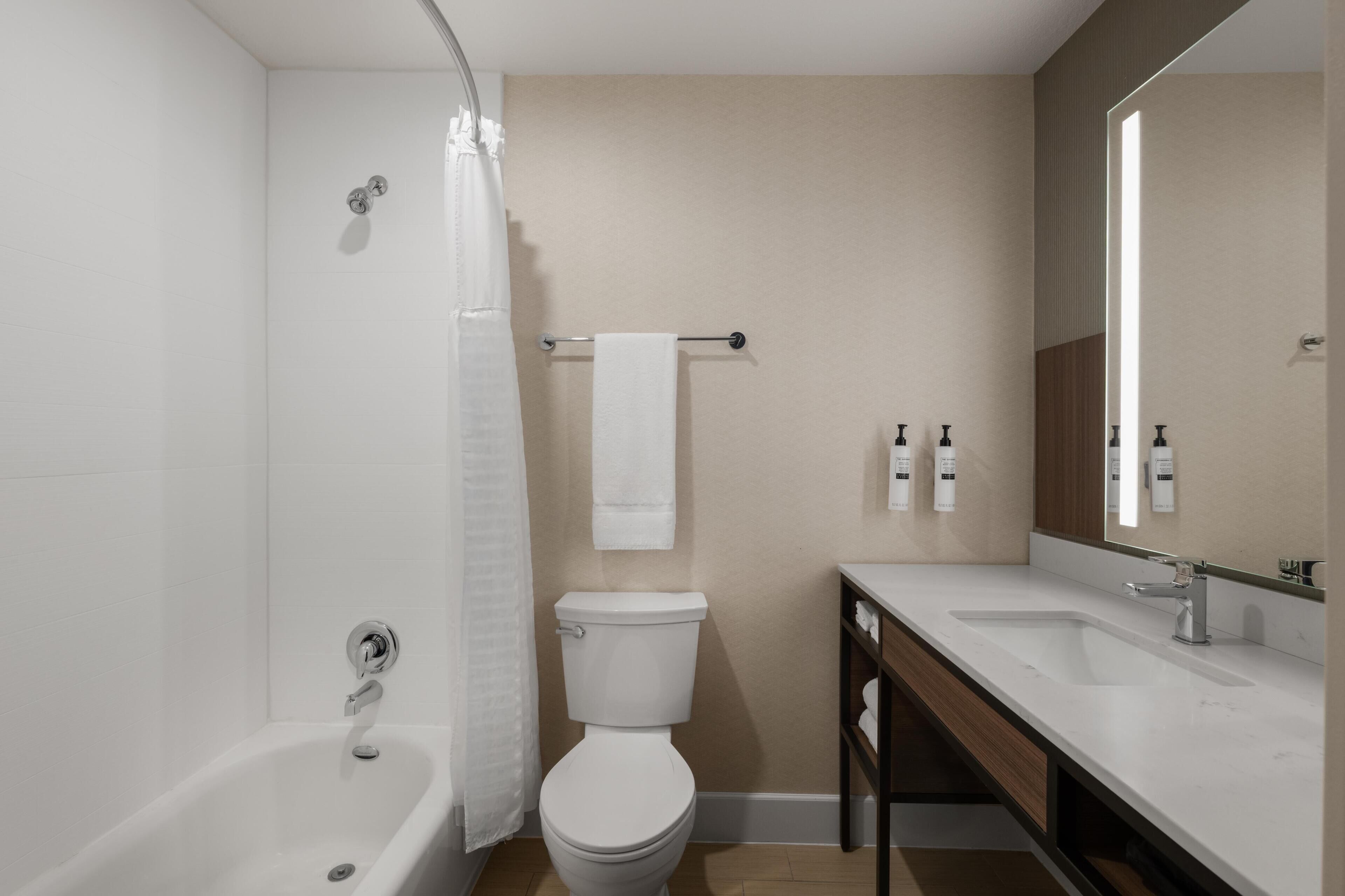 Photo - Hilton Garden Inn Portland Airport