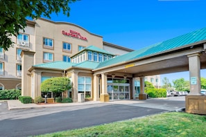 Exterior - Hilton Garden Inn Portland Airport (Portland)