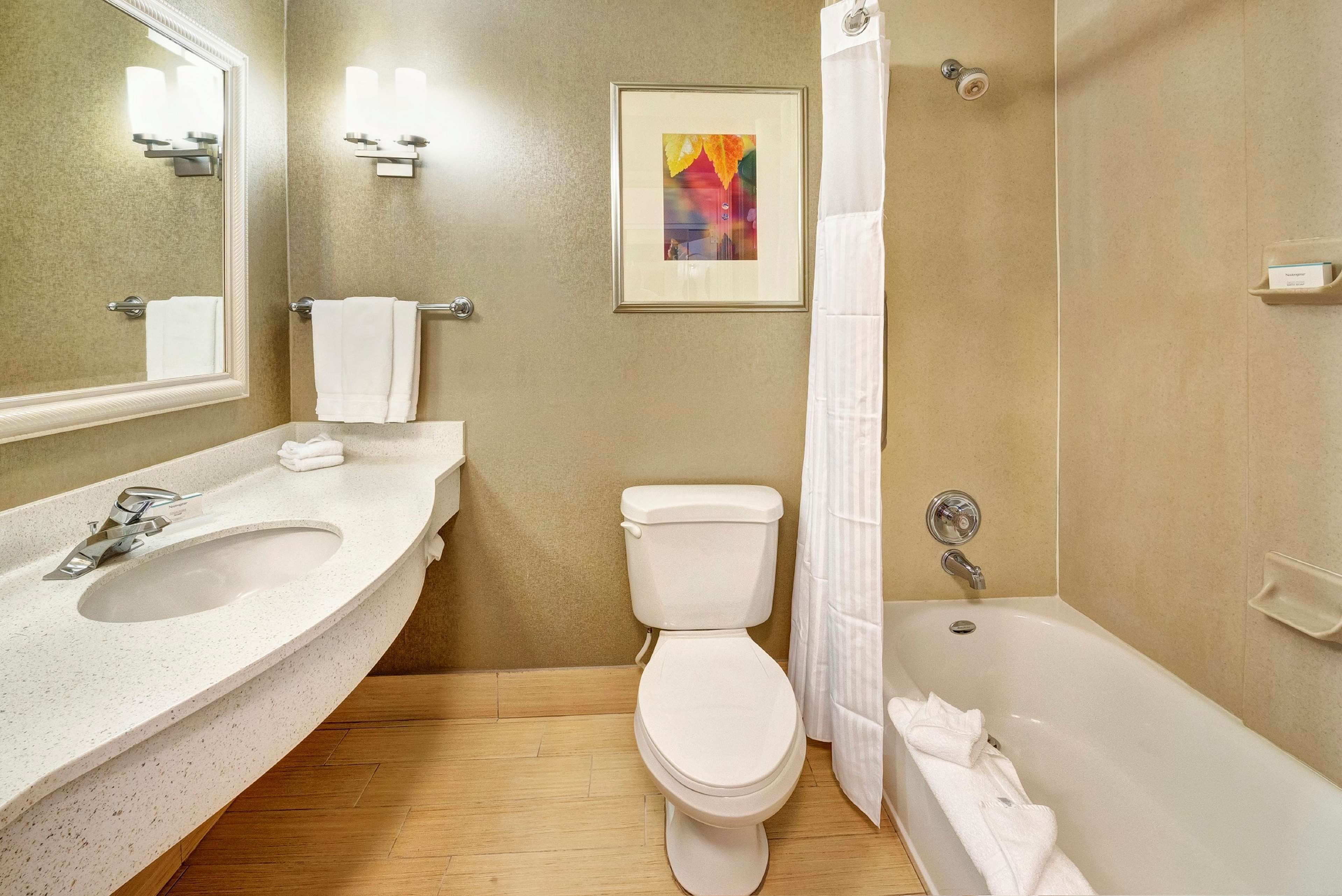 Photo - Hilton Garden Inn Portland Airport