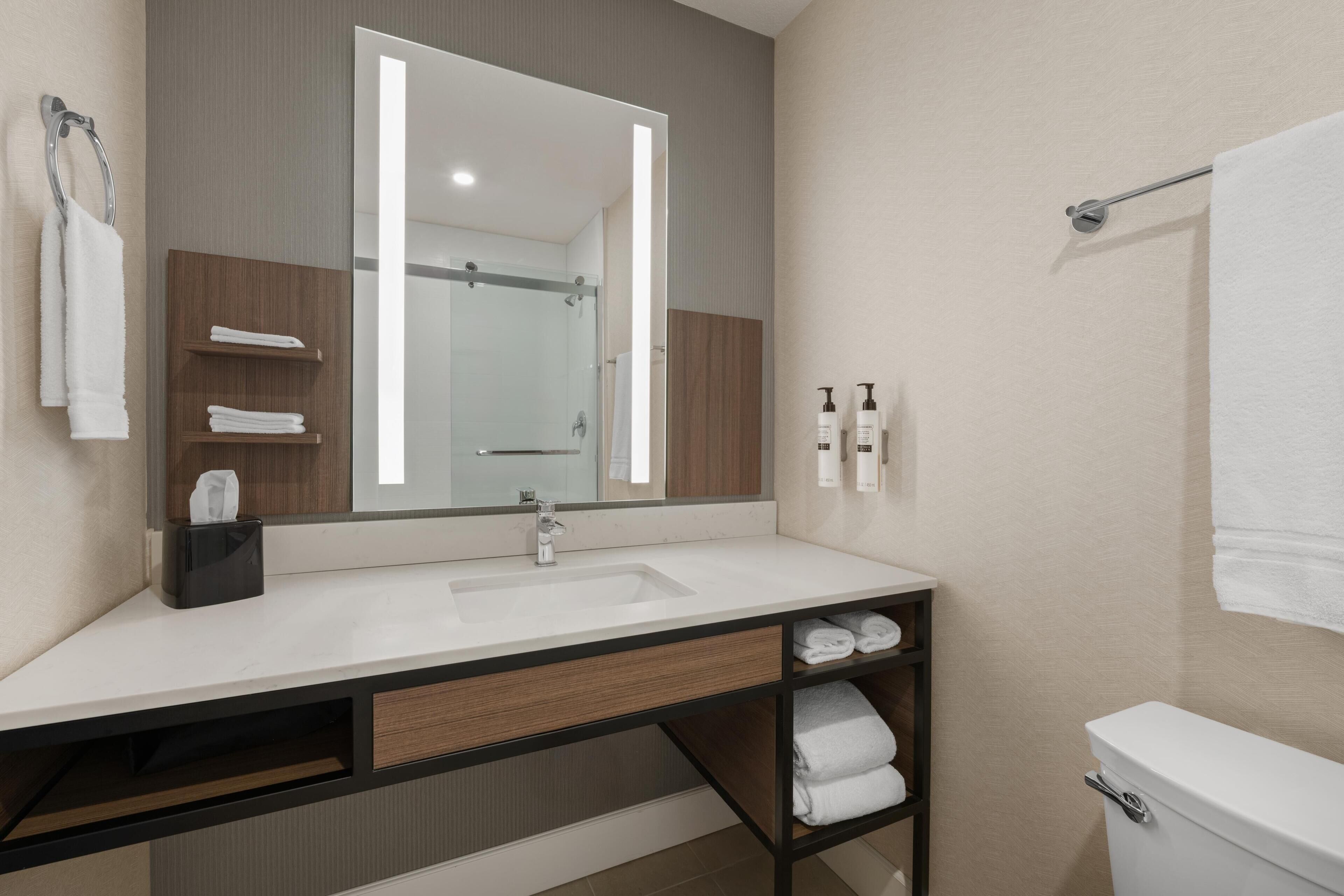 Photo - Hilton Garden Inn Portland Airport
