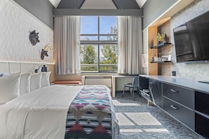 1 Schlafzimmer, hochwertige Bettwaren, Zimmersafe, Schreibtisch