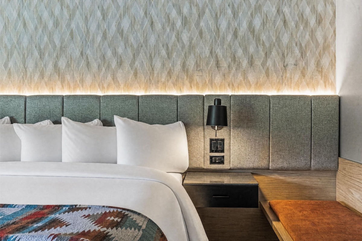 Superior King Loft Suite (No Pets, Spa Not Included) | Premium bedding, in-room safe, desk, blackout curtains