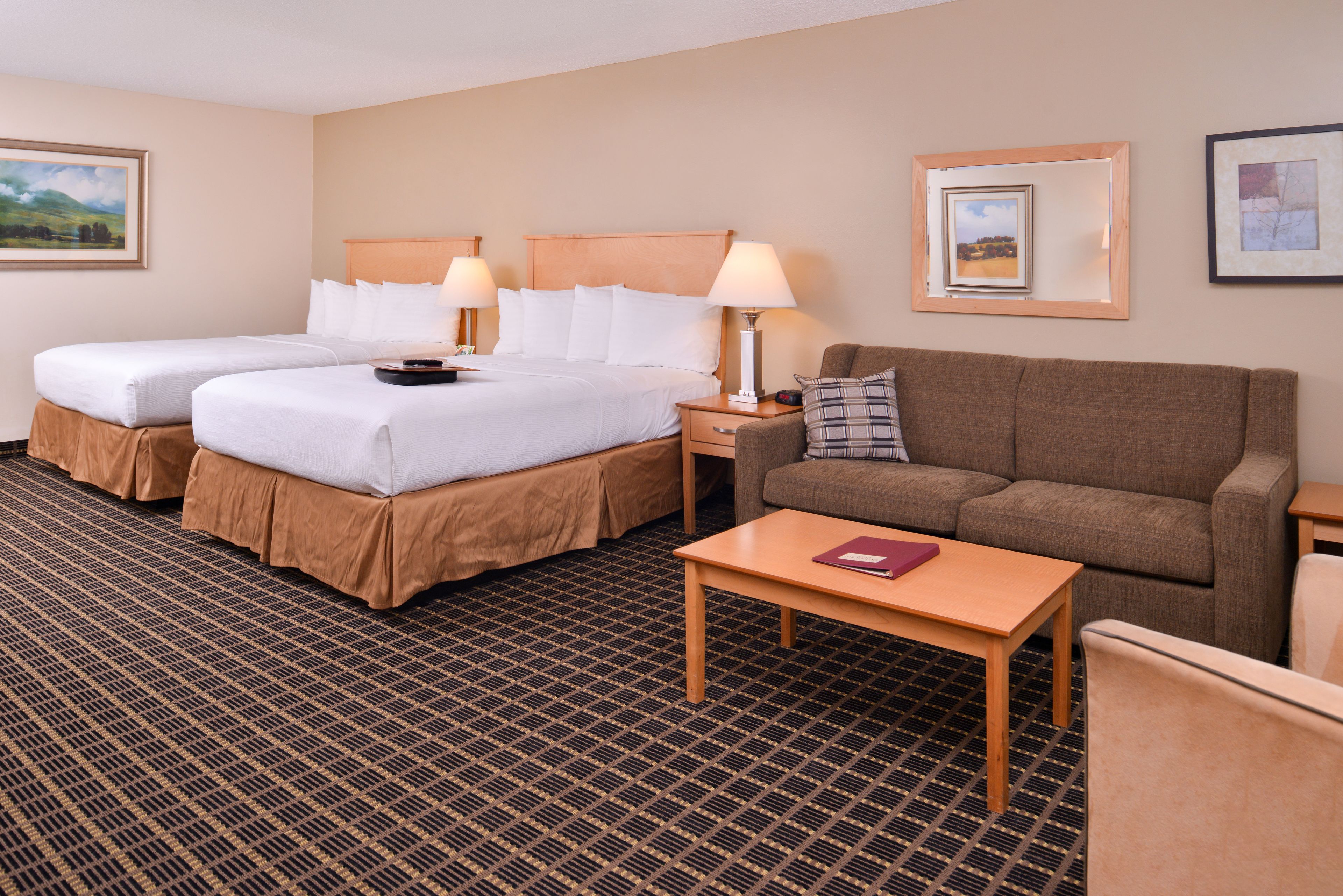 36-吋平面電視、有線頻道、電視