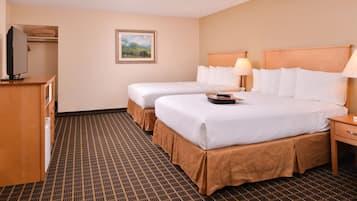 Tirai kedap cahaya, setrika/meja setrika, Wi-Fi gratis, dan seprai linen