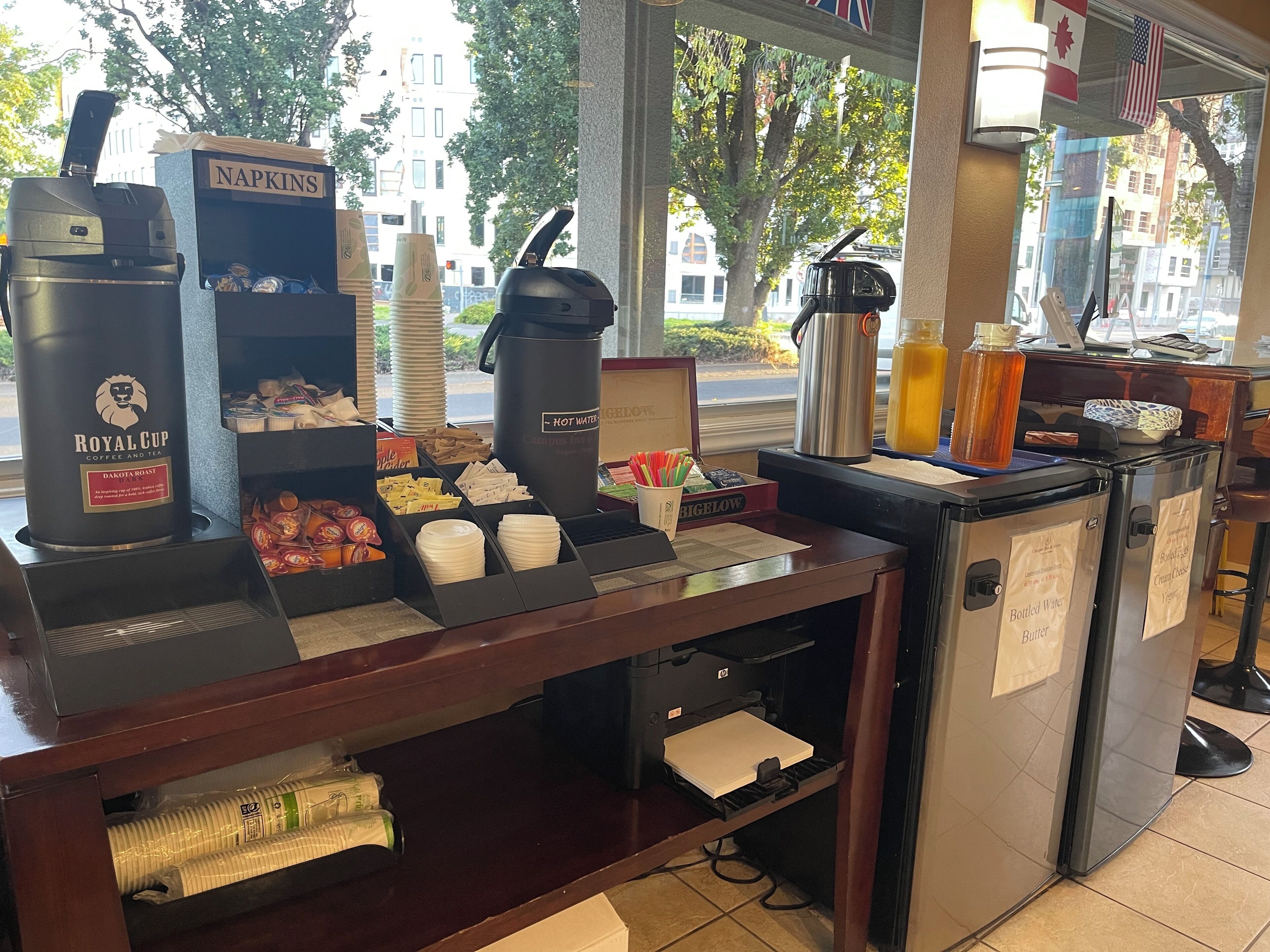 Free daily continental breakfast 