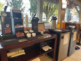 Desayuno continental incluido todos los días 