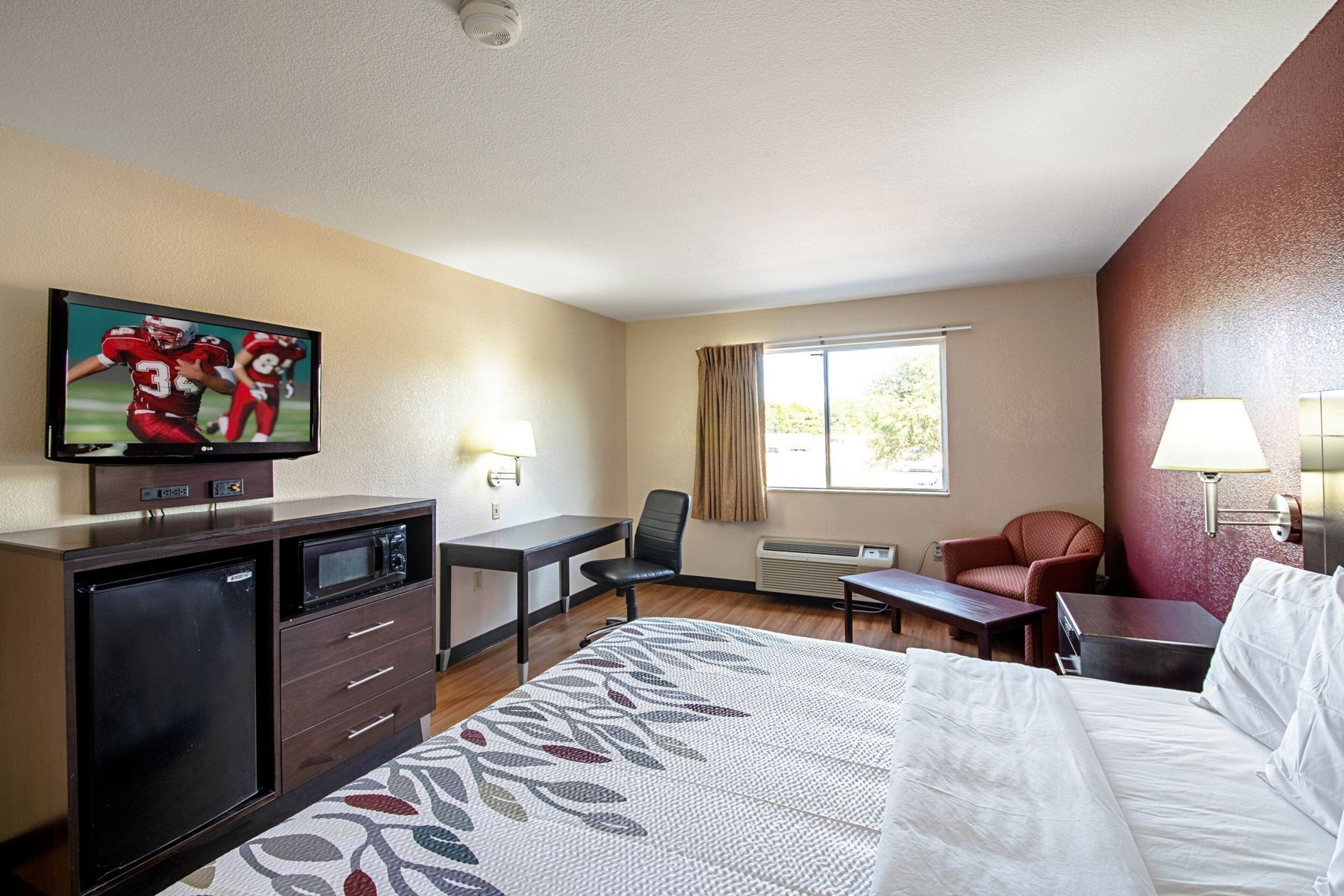 Desk, iron/ironing board, free cribs/infant beds, free WiFi