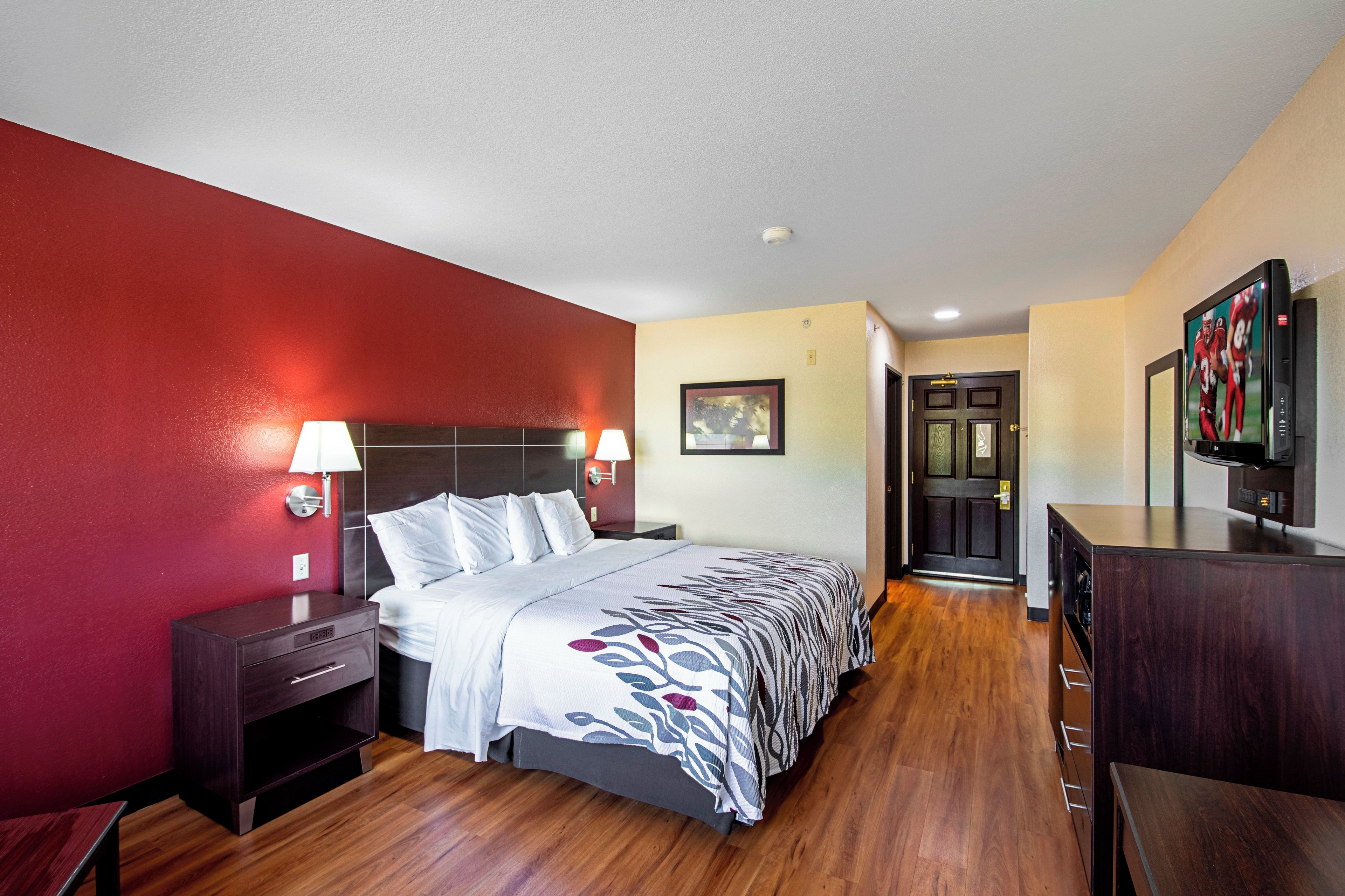 Photo - Red Roof Inn San Marcos