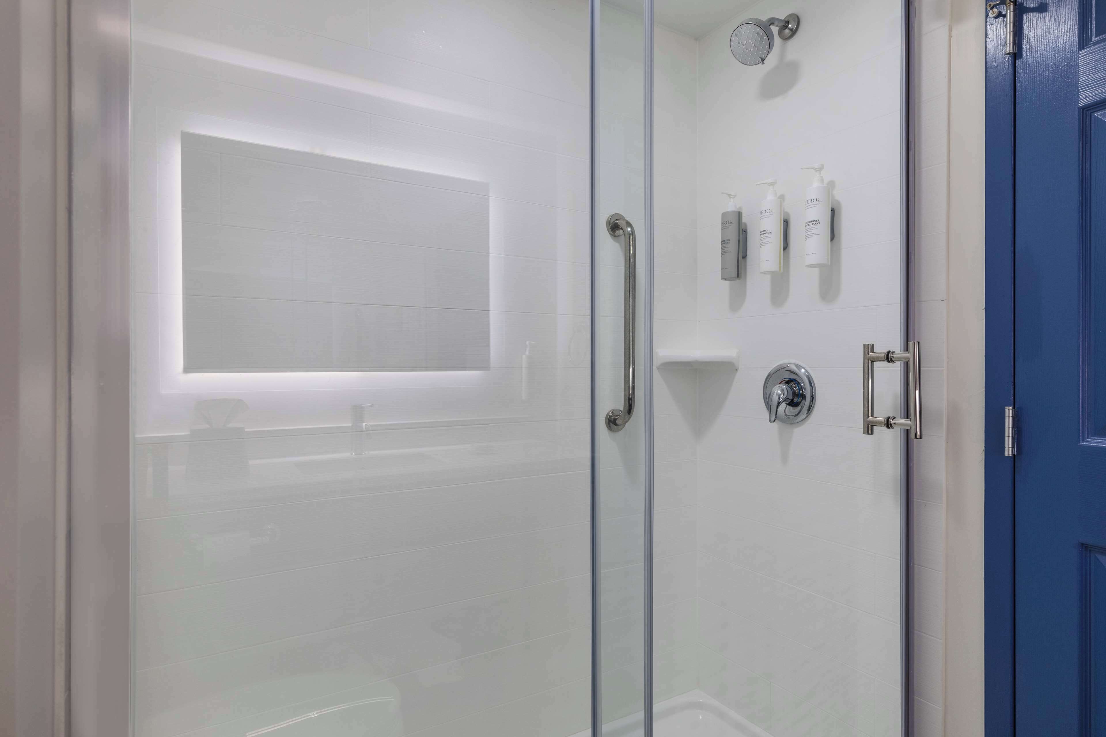 combined shower/bathtub, free toiletries, hair dryer, towels