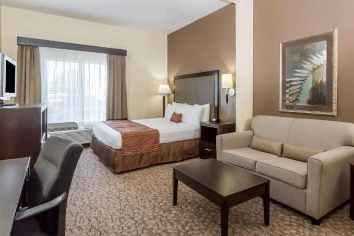 In-room safe, desk, blackout drapes, iron/ironing board