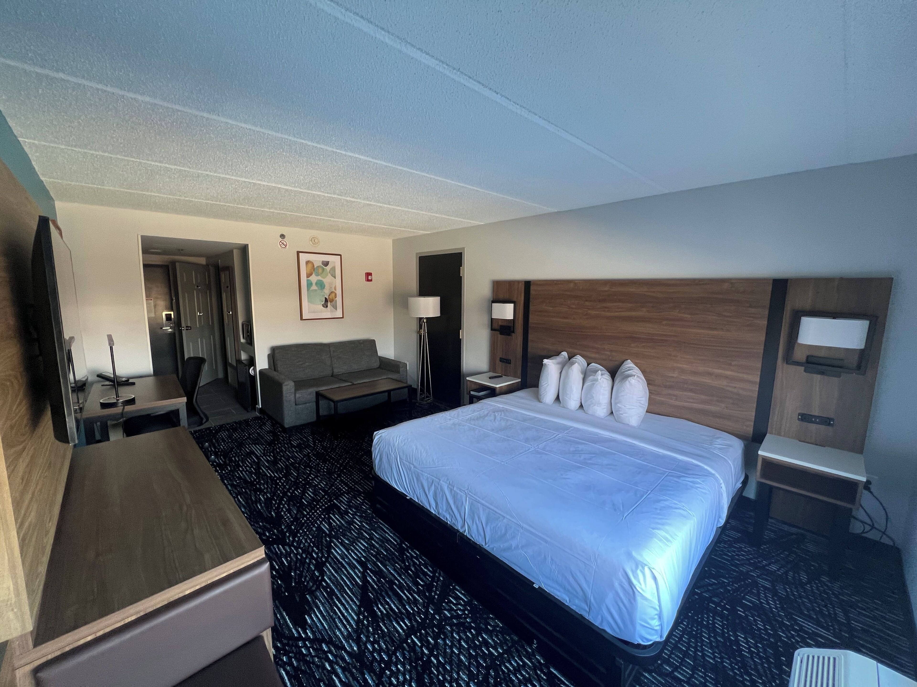 In-room safe, desk, laptop workspace, iron/ironing board