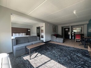 Suite, 1 King Bed, Non Smoking