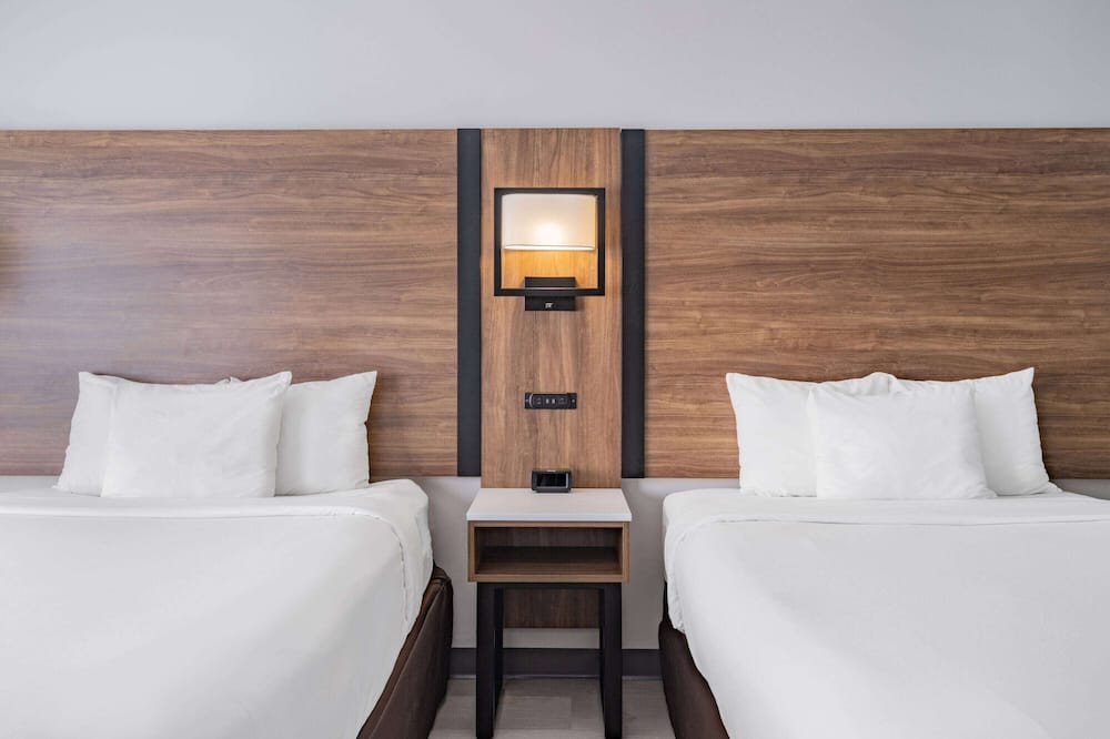 luxury hotels in Lawrenceville