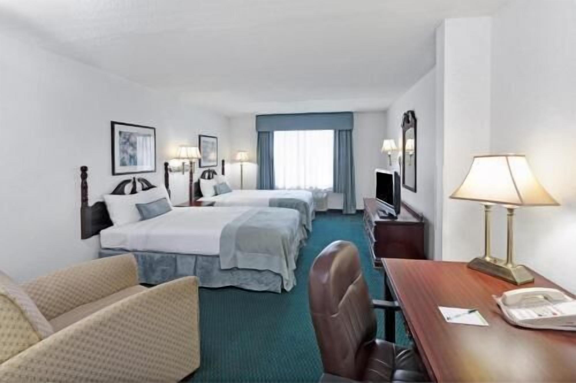 In-room safe, desk, laptop workspace, iron/ironing board