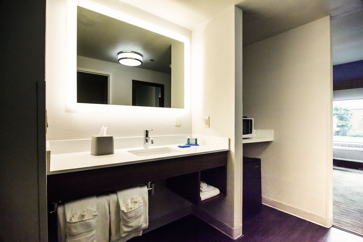 free toiletries, hair dryer, towels